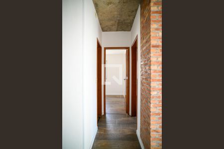 Corredor de apartamento para alugar com 2 quartos, 50m² em Aclimação, São Paulo