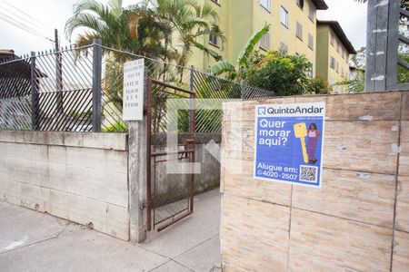 Apartamento à venda com 42m², 2 quartos e 1 vaga Apartamento à venda com 42m², 2 quartos e 1 vagaFACHADA