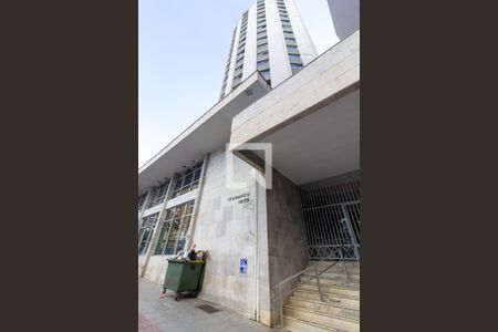 Studio à venda com 27m², 1 quarto e sem vaga Studio à venda com 27m², 1 quarto e sem vagaFachada