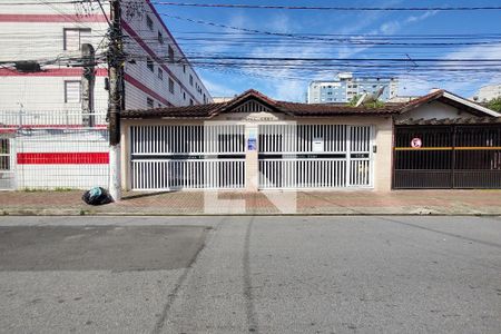 Casa de condomínio para alugar com 100m², 1 quarto e 1 vaga Casa de condomínio para alugar com 100m², 1 quarto e 1 vagaFachada