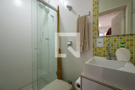 Casa à venda com 100m², 3 quartos e 2 vagasBanheiro de serviço