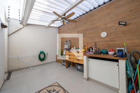 Casa à venda com 100m², 3 quartos e 2 vagasQuintal