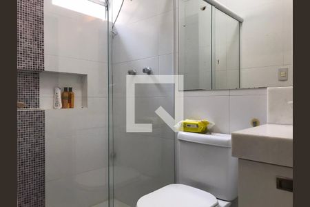Casa à venda com 140m², 2 quartos e 2 vagasBanheiro - suite 1