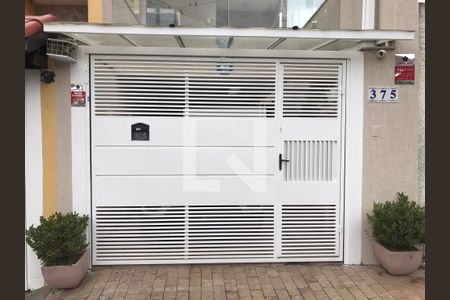 Casa à venda com 140m², 2 quartos e 2 vagasFachada