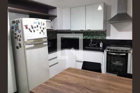 Casa à venda com 140m², 2 quartos e 2 vagasCozinha - completa