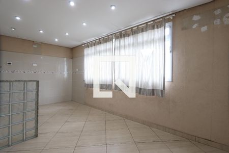 Casa à venda com 171m², 3 quartos e 2 vagasCozinha