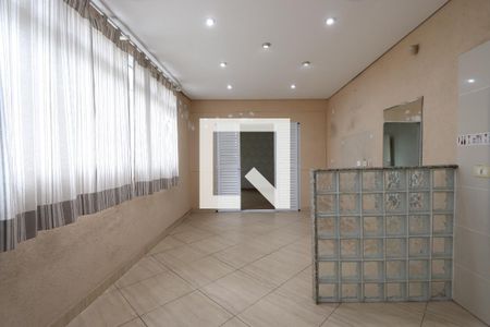 Casa à venda com 171m², 3 quartos e 2 vagasCozinha
