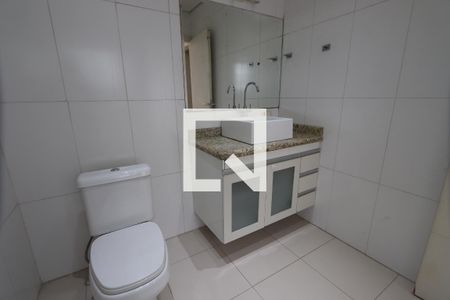 Casa à venda com 171m², 3 quartos e 2 vagasBanheiro
