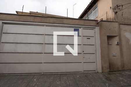 Casa à venda com 171m², 3 quartos e 2 vagasFachada