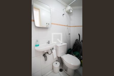 Apartamento à venda com 213m², 4 quartos e 3 vagas Apartamento à venda com 213m², 4 quartos e 3 vagasBanheiro de serviço