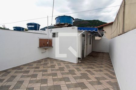 Casa de condomínio à venda com 120m², 3 quartos e sem vagaTerraço