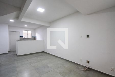 Sala de casa de condomínio à venda com 3 quartos, 120m² em Barra da Tijuca, Rio de Janeiro