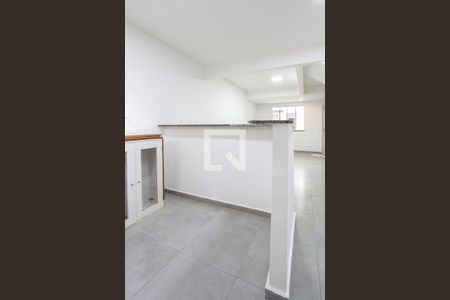 Cozinha de casa de condomínio à venda com 3 quartos, 120m² em Barra da Tijuca, Rio de Janeiro