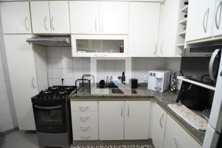 Apartamento à venda com 74m², 2 quartos e 1 vagaCozinha