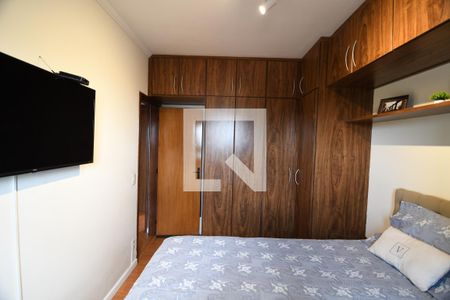 Apartamento à venda com 74m², 2 quartos e 1 vagaQuarto 2