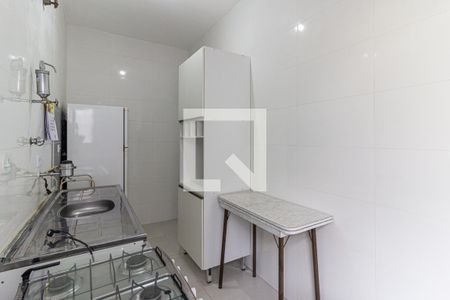 Apartamento à venda com 77m², 2 quartos e sem vaga Apartamento à venda com 77m², 2 quartos e sem vagaCozinha