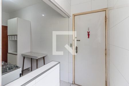Apartamento à venda com 77m², 2 quartos e sem vaga Apartamento à venda com 77m², 2 quartos e sem vagaBanheiro de Serviço