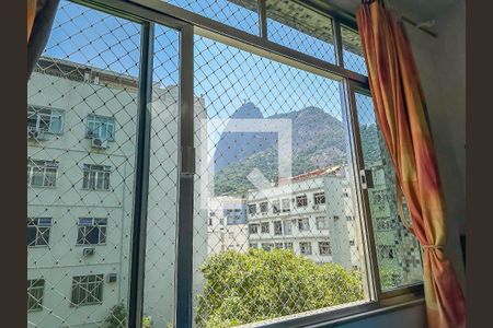 Apartamento à venda com 85m², 2 quartos e sem vagaQuarto 2