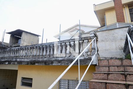 Casa à venda com 270m², 3 quartos e 4 vagas Casa à venda com 270m², 3 quartos e 4 vagasTerraço