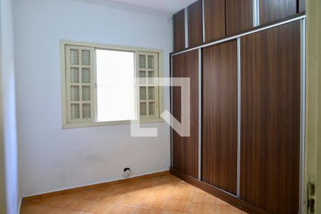 Casa à venda com 270m², 3 quartos e 4 vagas Casa à venda com 270m², 3 quartos e 4 vagasQuarto 1