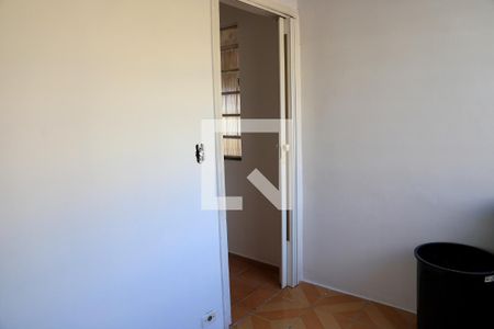 Casa à venda com 270m², 3 quartos e 4 vagas Casa à venda com 270m², 3 quartos e 4 vagasQuarto externo