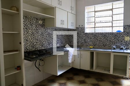 Casa à venda com 270m², 3 quartos e 4 vagas Casa à venda com 270m², 3 quartos e 4 vagasCozinha