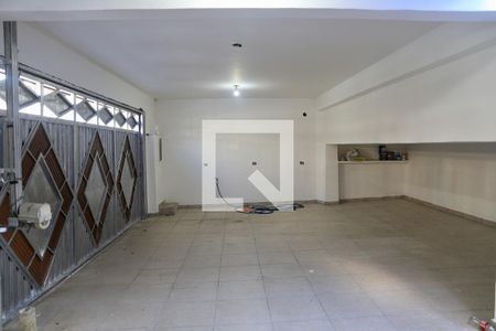 Casa à venda com 270m², 3 quartos e 4 vagas Casa à venda com 270m², 3 quartos e 4 vagasGaragem