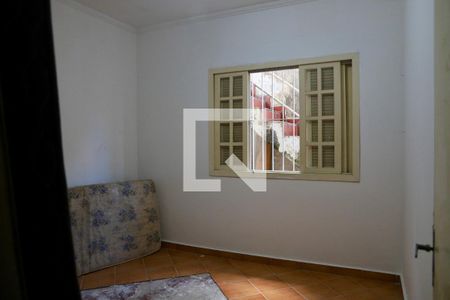 Casa à venda com 270m², 3 quartos e 4 vagas Casa à venda com 270m², 3 quartos e 4 vagasQuarto 2