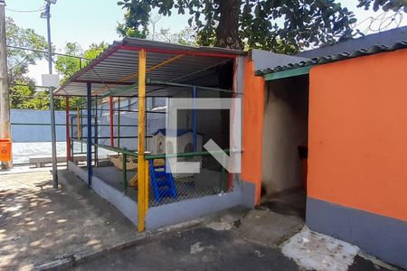 Casa de condomínio para alugar com 54m², 1 quarto e sem vagaÁrea comum - Playground