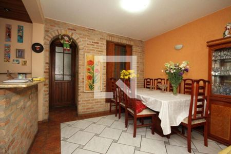 Casa à venda com 4 quartos, 120m² em Vila Gumercindo, São Paulo