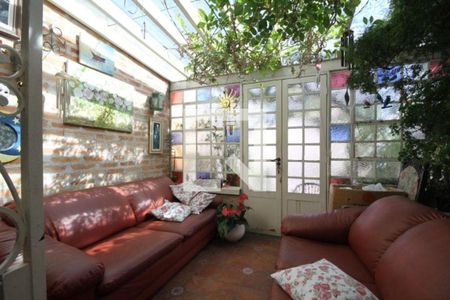 Casa à venda com 4 quartos, 120m² em Vila Gumercindo, São Paulo