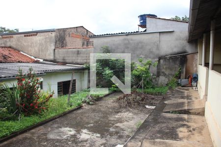 Casa à venda com 405m², 3 quartos e 2 vagasQuintal