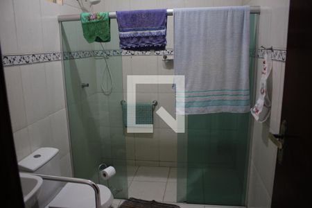 Casa à venda com 405m², 3 quartos e 2 vagasBanheiro