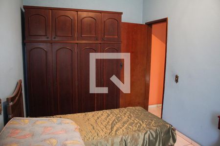 Casa à venda com 405m², 3 quartos e 2 vagasQuarto 1