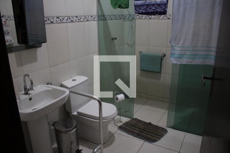 Casa à venda com 405m², 3 quartos e 2 vagasBanheiro
