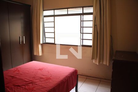 Casa à venda com 405m², 3 quartos e 2 vagasQuarto 2