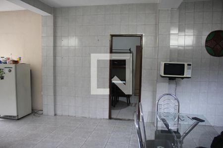 Casa à venda com 405m², 3 quartos e 2 vagasCozinha