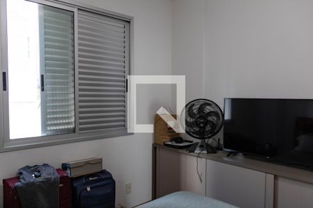 Apartamento à venda com 133m², 4 quartos e 3 vagasQuarto 1