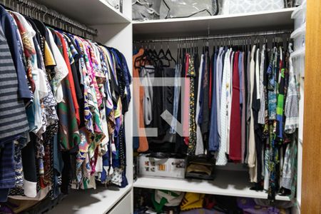 Apartamento à venda com 133m², 4 quartos e 3 vagasCloset