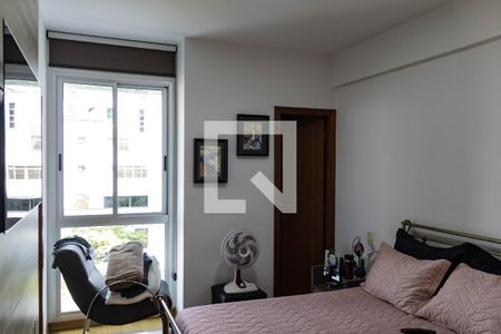 Apartamento à venda com 133m², 4 quartos e 3 vagasSuíte