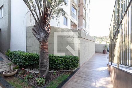 Apartamento à venda com 75m², 3 quartos e 2 vagasEntrada