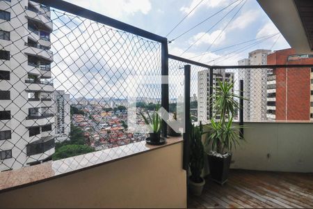 Apartamento à venda com 184m², 4 quartos e 3 vagas Apartamento à venda com 184m², 4 quartos e 3 vagasVaranda