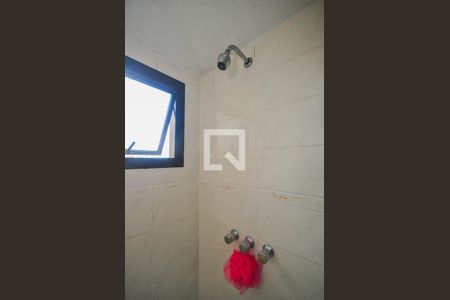 Apartamento à venda com 184m², 4 quartos e 3 vagas Apartamento à venda com 184m², 4 quartos e 3 vagasChuveiro do banheiro da Suíte 3