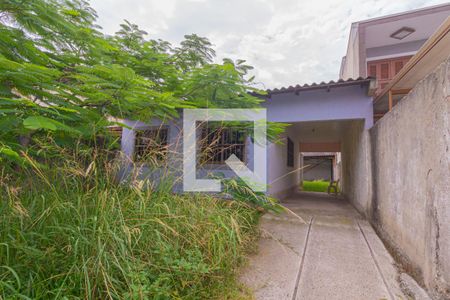 Casa à venda com 72m², 2 quartos e 2 vagasFachada