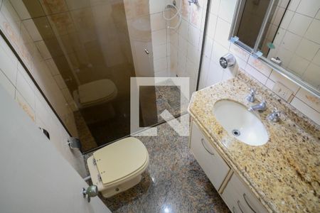 Casa à venda com 199m², 3 quartos e 2 vagas Casa à venda com 199m², 3 quartos e 2 vagasBanheiro da Suite