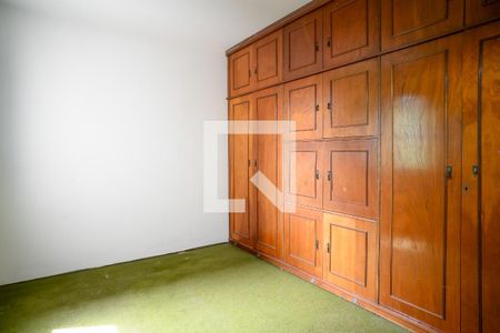 Casa à venda com 199m², 3 quartos e 2 vagas Casa à venda com 199m², 3 quartos e 2 vagasQuarto 2