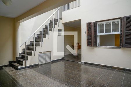 Casa à venda com 199m², 3 quartos e 2 vagas Casa à venda com 199m², 3 quartos e 2 vagasQuintal