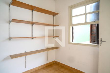 Casa à venda com 199m², 3 quartos e 2 vagas Casa à venda com 199m², 3 quartos e 2 vagasQuarto de Serviço 1