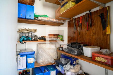 Casa à venda com 199m², 3 quartos e 2 vagas Casa à venda com 199m², 3 quartos e 2 vagasDepósito