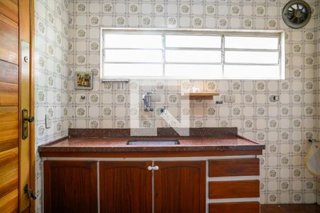 Casa à venda com 199m², 3 quartos e 2 vagas Casa à venda com 199m², 3 quartos e 2 vagasCozinha